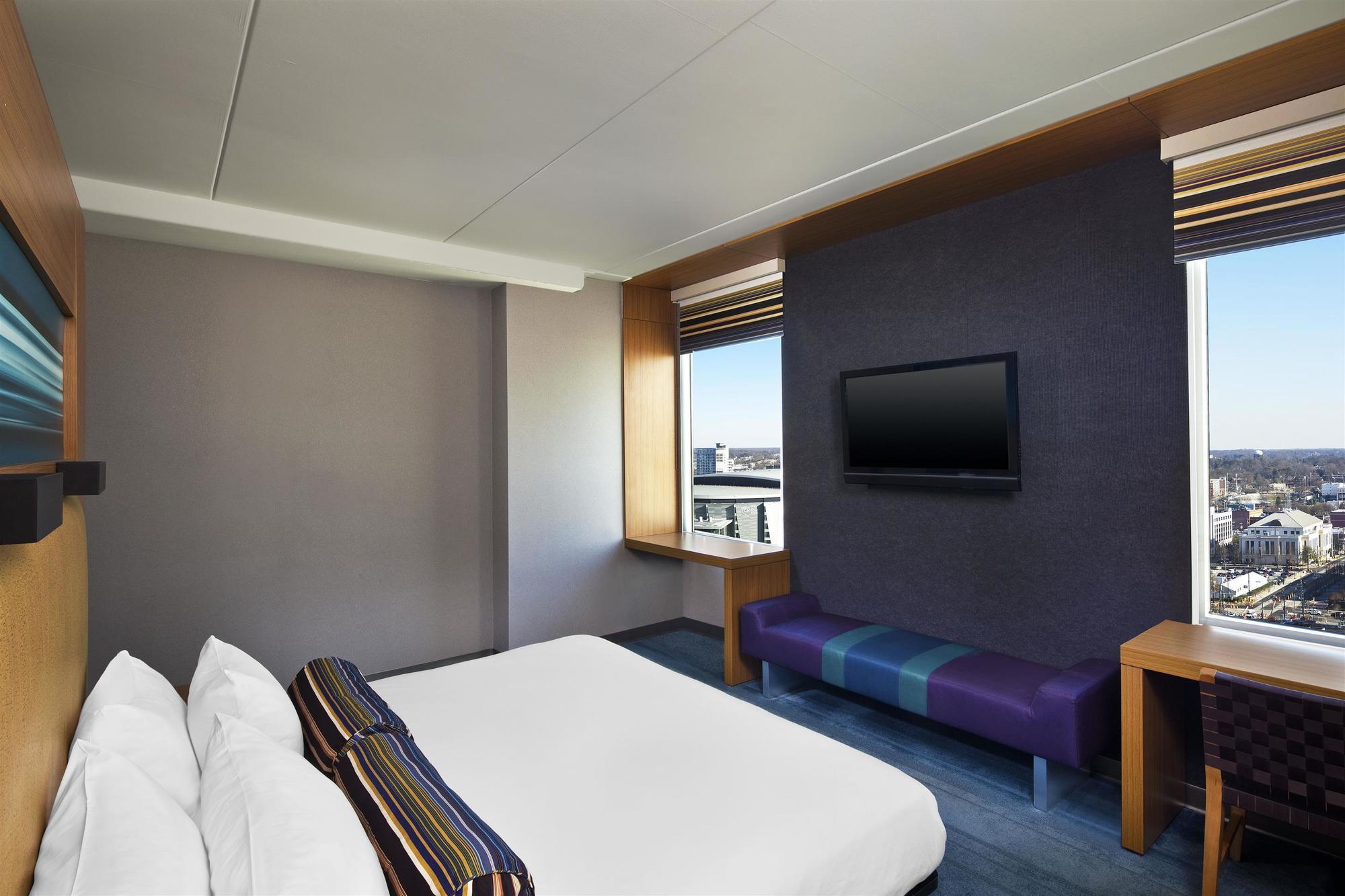 Hotel Aloft City Center 2*